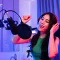 Locución Moderna: La Voz del Futuro en Talent Factory NYC